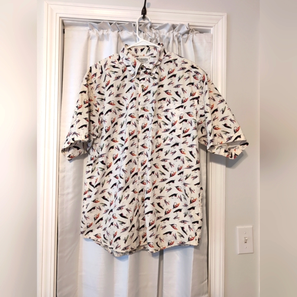 Columbia Sportswear Men's Short Sleeve Button Up Shirt Size L Fishing Lures